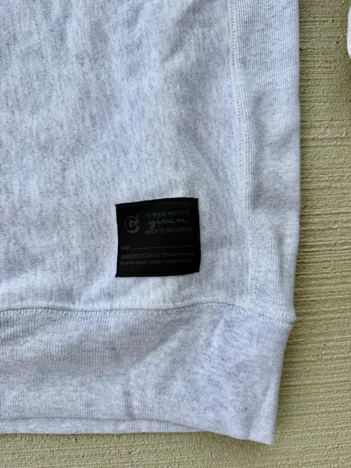 CRU Family Sweatshirt detail